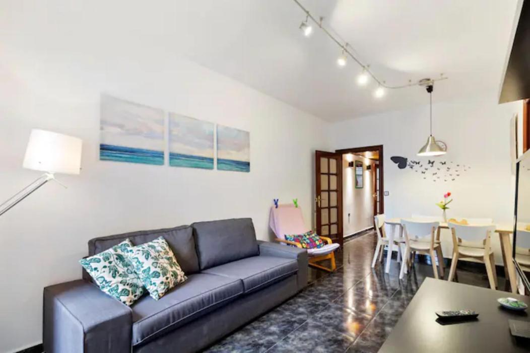 U-nique La Bordeta Apartament